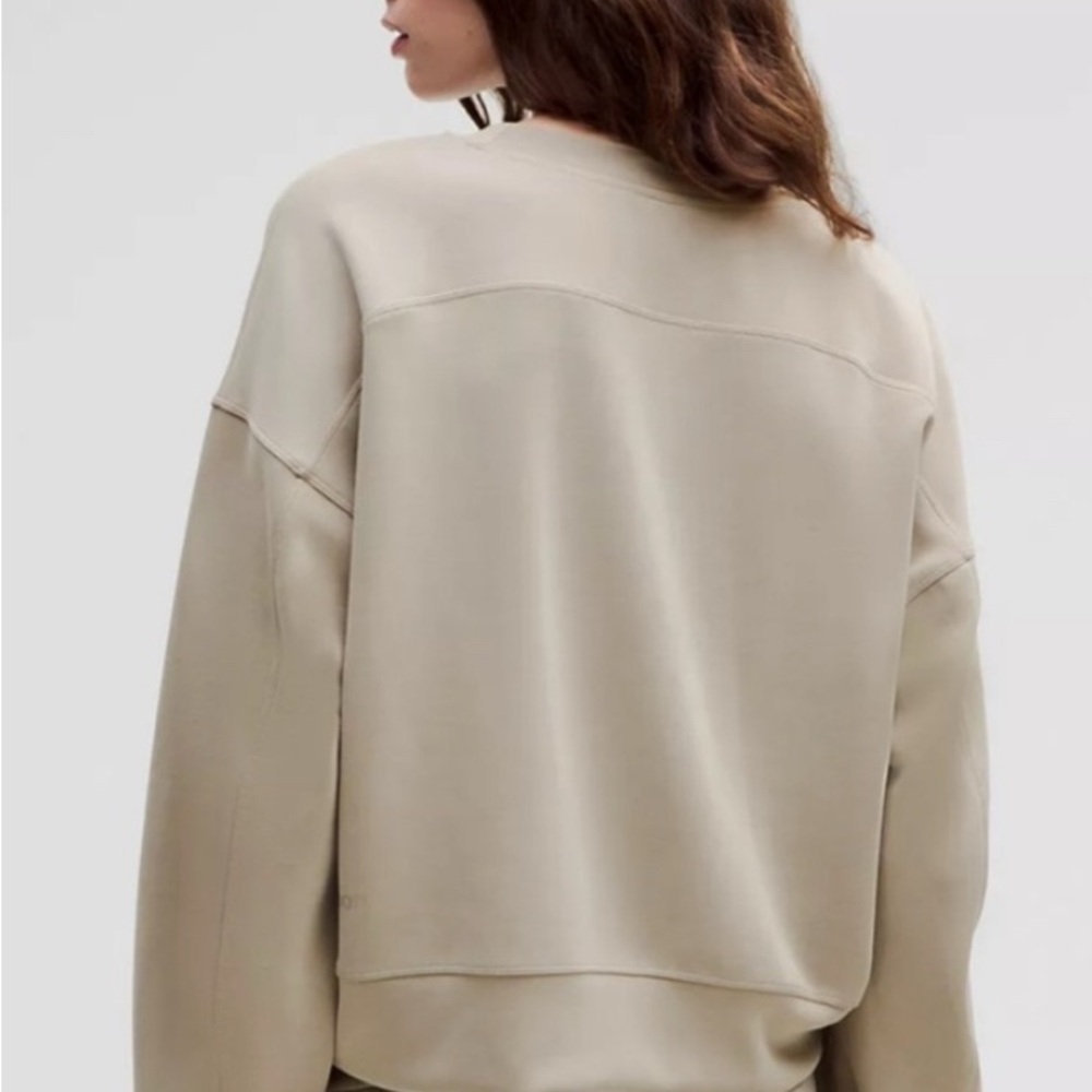 Lululemon perfectly cropped crew softstreme - Picture 4 of 5
